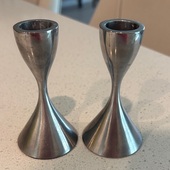Vintage  Hourglass Stainless Steel Candle Holders - Pair - Picture 2 of 13
